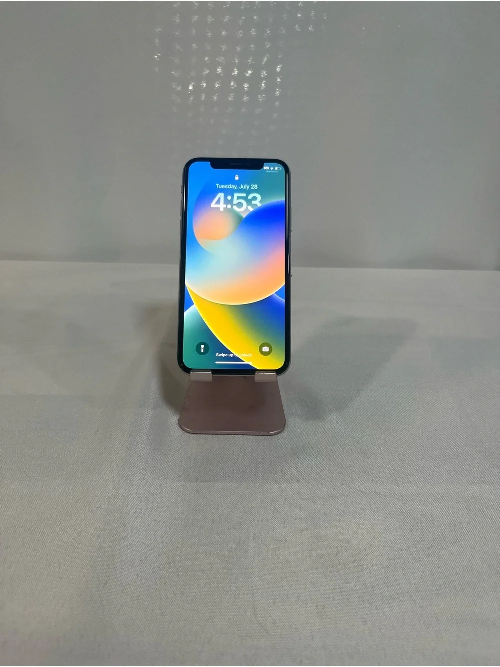 Apple iPhone X 64GB Silver 100% Battery Health Fully Functional Read Descrip